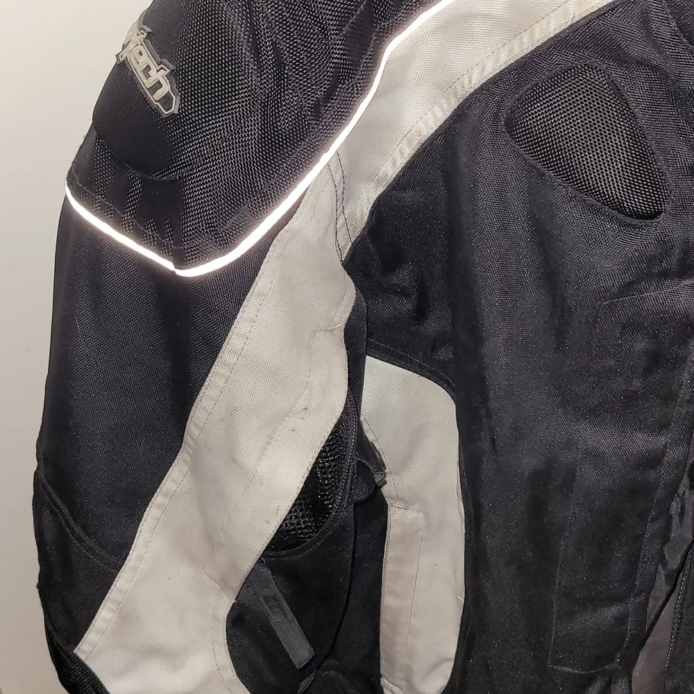 Motorcycle jacket - Picture 2 of 13